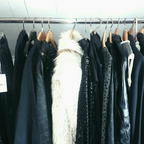 Meet your Posher, Gina - Picture 3 of 8